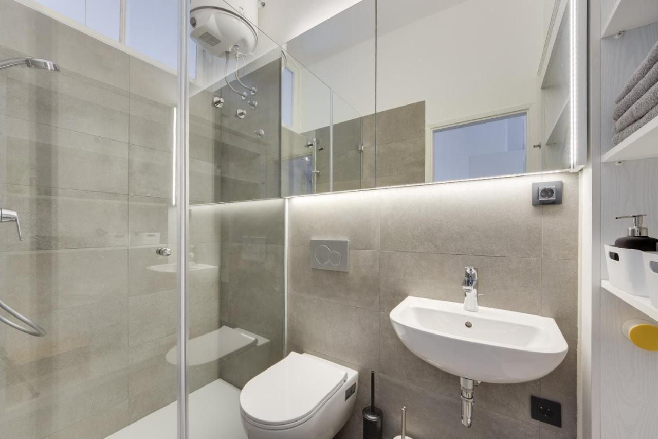 City Center Apartment With Parking Любляна Екстер'єр фото