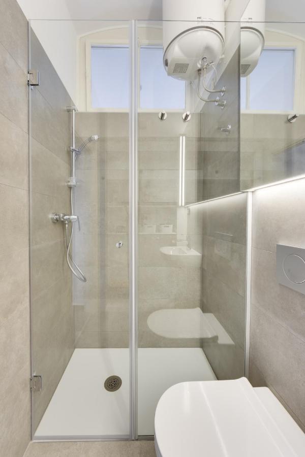 City Center Apartment With Parking Любляна Екстер'єр фото